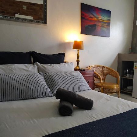Limonite Guesthouse Pretoria Bagian luar foto