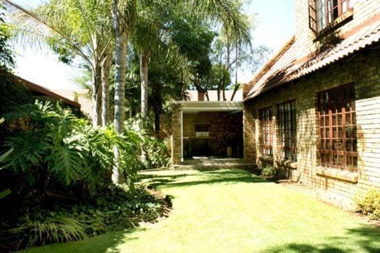 Limonite Guesthouse Pretoria Bagian luar foto
